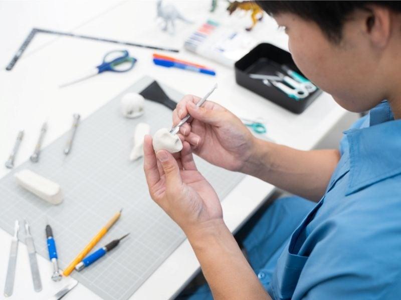 日本工学院八王子専門学校に新学科「フィギュア造形科」を2027年4月新設！―業界を牽引する企業と連携し、世界に誇るポップカルチャー「フィギュア」の未来を担う、次世代の原型師・クリエイターを育成ー